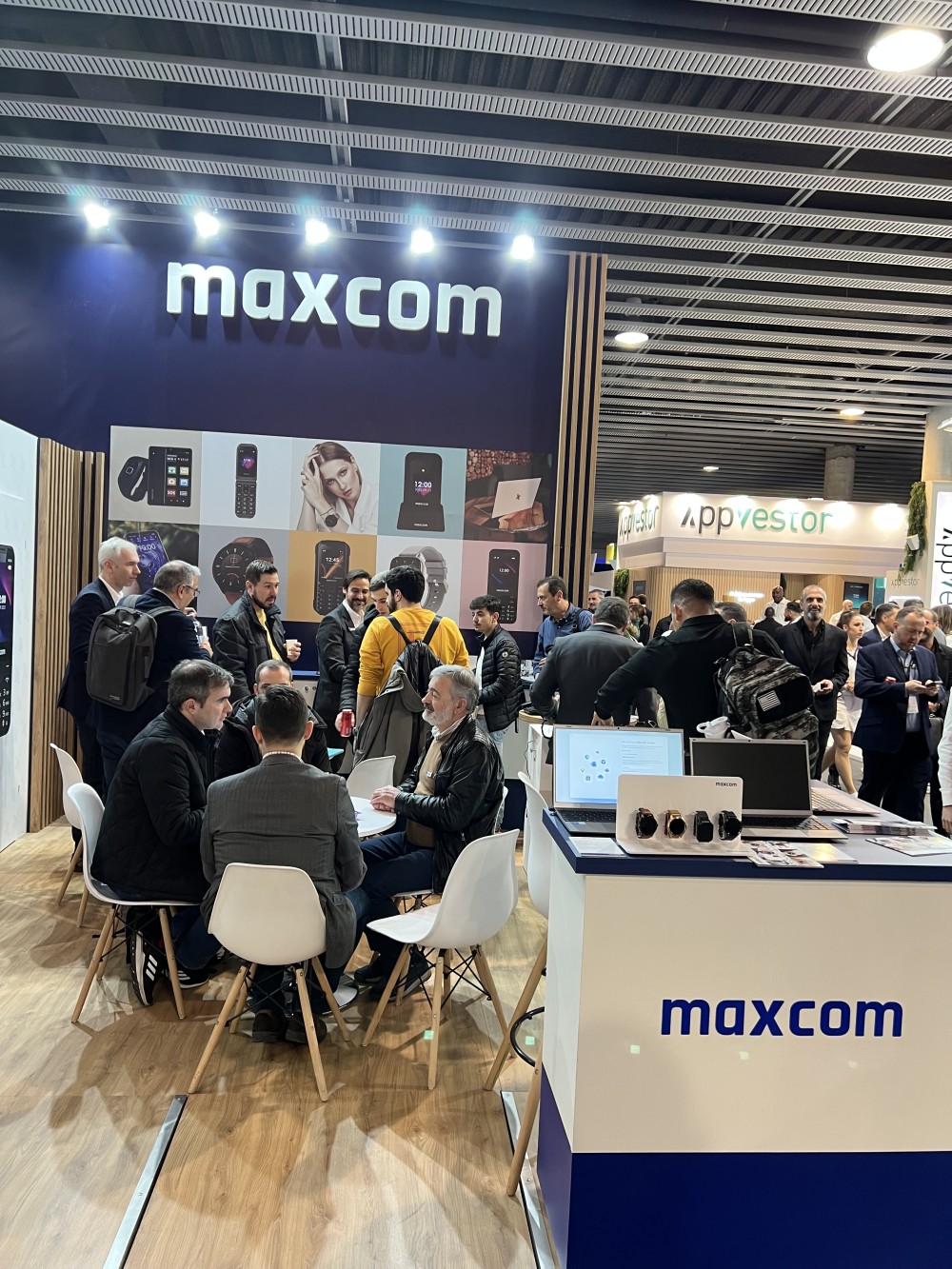 Polska marka Maxcom na Mobile World Congress 2023 - obrazek treść 6