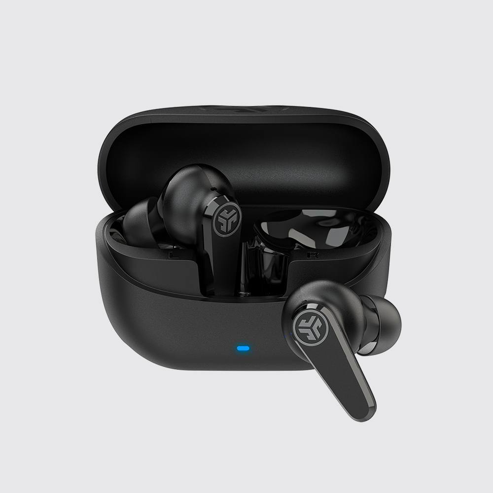 Czarne słuchawki JLab Go Pods ANC w etui.