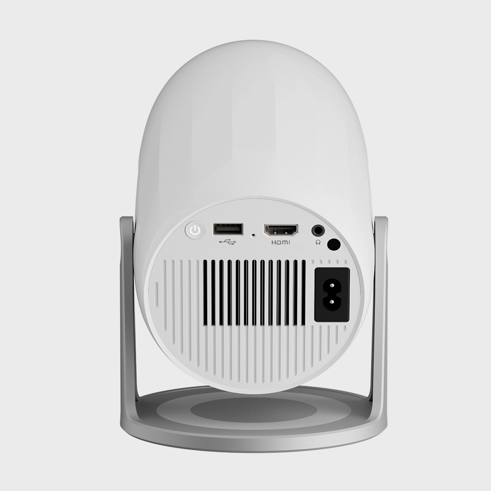 Tył projektora z widocznymi wejściami i wyjściami na szarym tle.