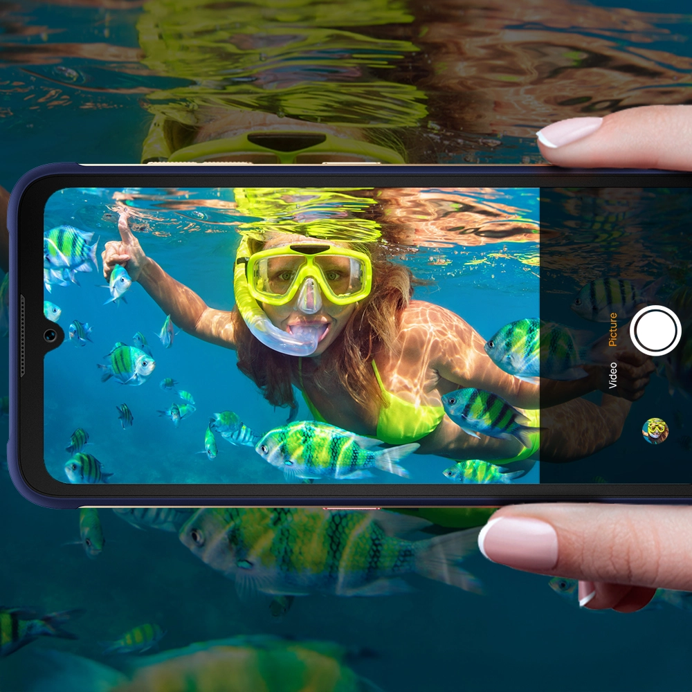 Robienie zdjęcia smartfonem F112 Pro 5G pod wodą