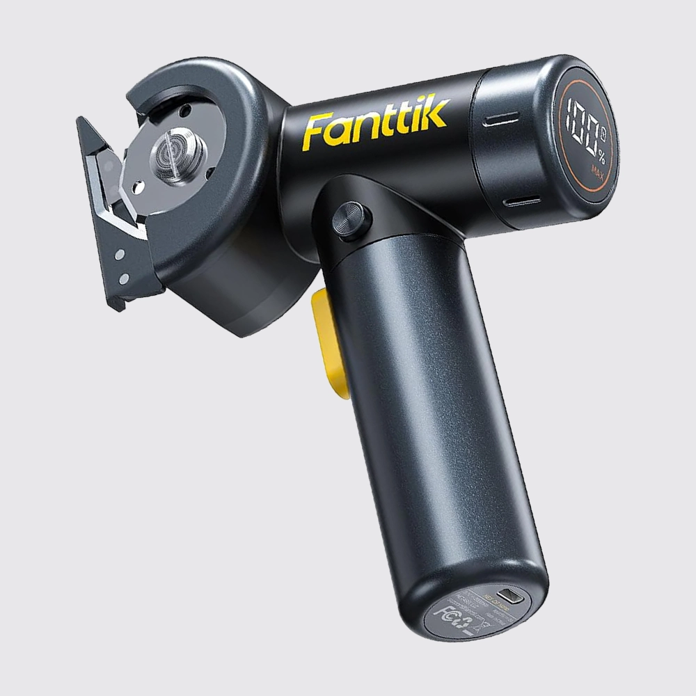 Fanttik C8 Nano na szarym tle.