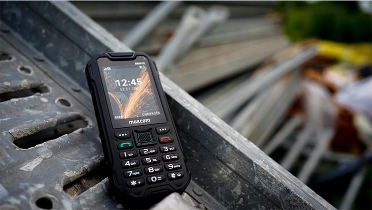 MAXCOM Strong MM918 L 4G